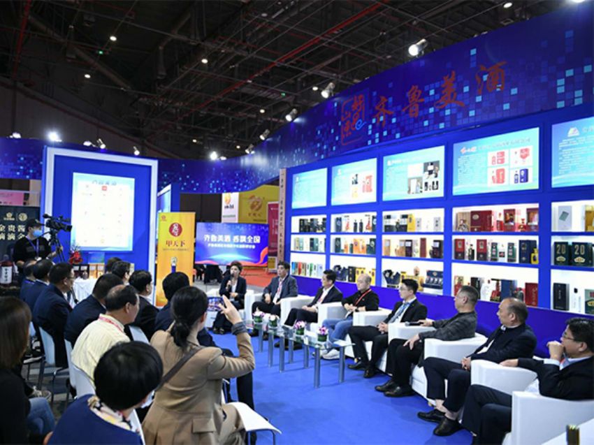 點擊查看實際尺寸<br>標題：江山名流黍酒-參展齊魯美酒全國行-上海站視頻展示 閱讀次數：949