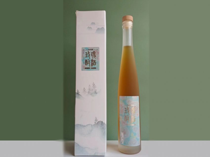 點擊查看實際尺寸<br>標題：玫瑰-酎酒 閱讀次數：650